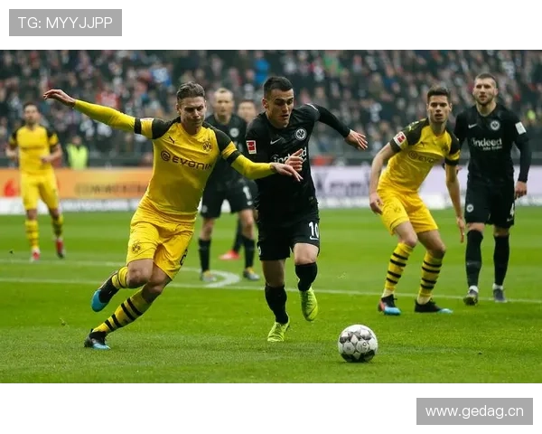 多特关键比赛表现波动,对争冠形势形成制约 多特关键比赛表现波动,对争冠形势形成制约