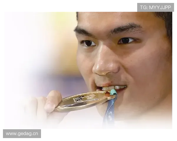 徐嘉余训练完直接去奢侈品店刷卡，这日子谁顶得住