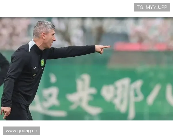 国安争冠关键阶段屡现崩盘，稳定性不足致掉队形势加剧